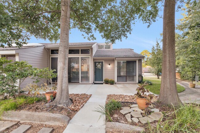 Primary Photo - 15 April Village