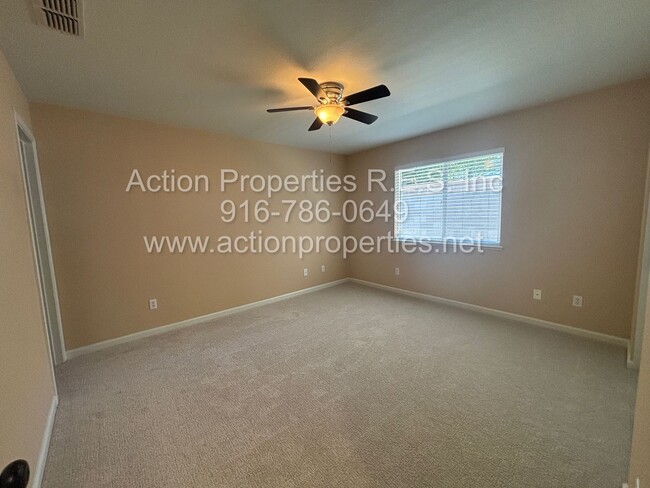 Building Photo - West Roseville LongMeadow 2 Gated, Single ...