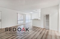 Building Photo - 1214 S Atlantic Dr