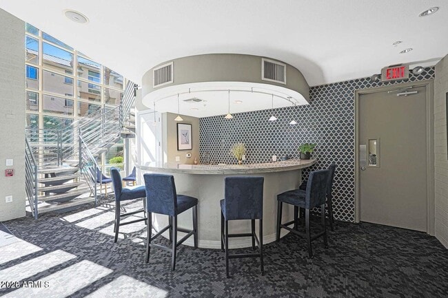 Building Photo - 1701 E Colter St