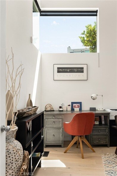 Building Photo - 3230 Tyrol Dr