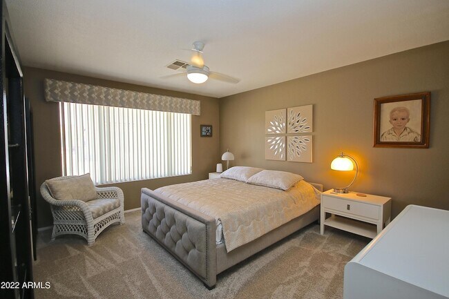 Building Photo - 1800 E Winged Foot Dr