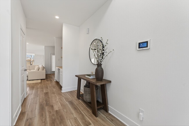 Building Photo - 3768 Wenatche Dr