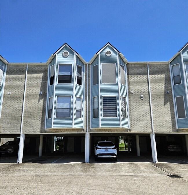 Building Photo - 18617 Egret Bay Blvd