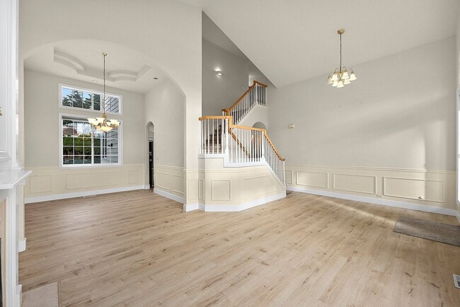 Building Photo - Immaculate 4-Bed Federal Way Home | Smart Tech, Tesla Charger, & Near JBLM!