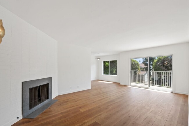 Building Photo - 845 20th St