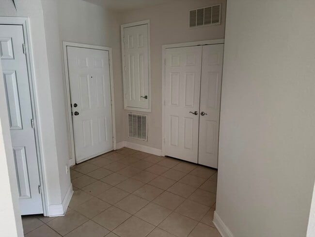 Building Photo - 3326 Robert Trent Jones Dr