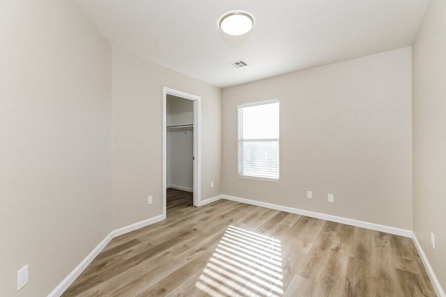 Building Photo - 573 Fork Mesa Ct