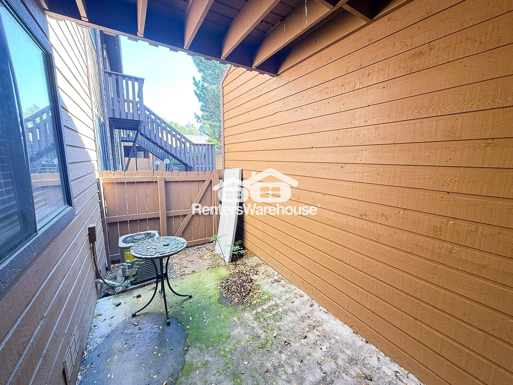 Building Photo - 6233 Willow Ln