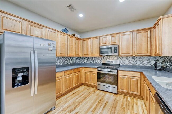 Building Photo - 2934 Wintercrest Dr