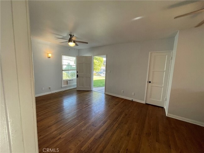 Building Photo - 4447 E 14th St