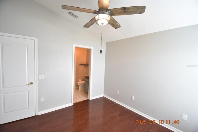 Building Photo - 12913 Lake Vista Dr