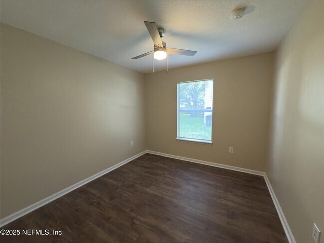 Building Photo - 13555 Ashford Wood Ct W