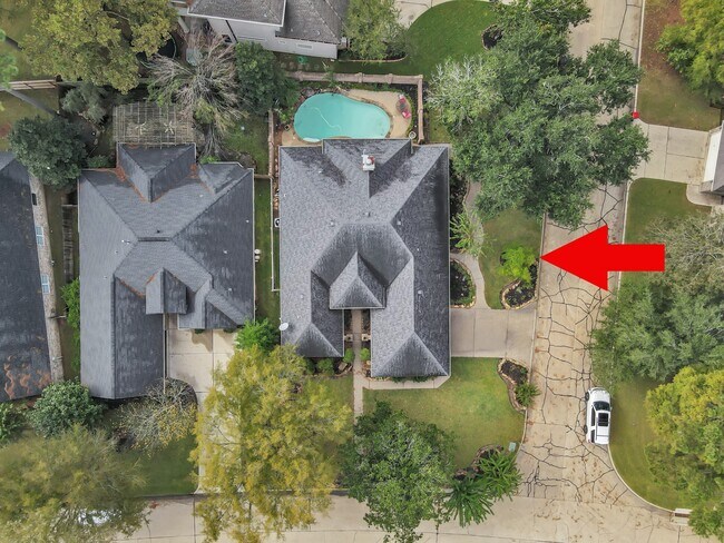 Building Photo - 192 Monterrey Rd W