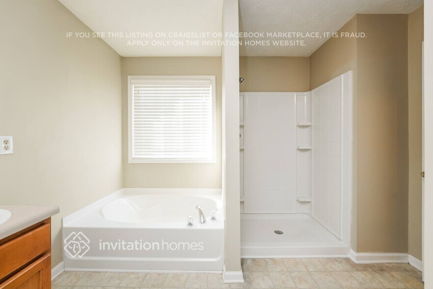 Building Photo - 3019 Rusticwood Dr SW