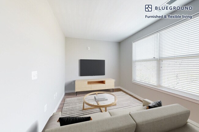 Building Photo - 12503 Ardennes Ave