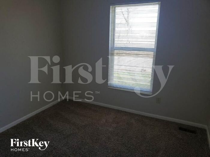 Building Photo - 4916 Rialto Ridge Dr