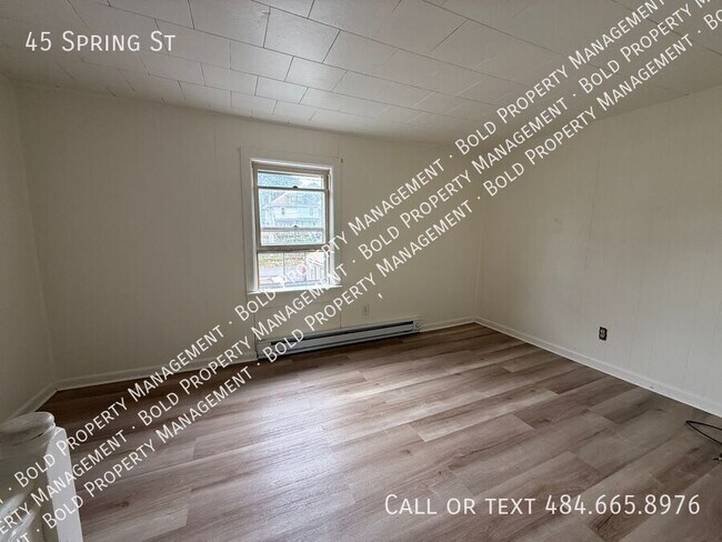 Building Photo - 45 Spring St