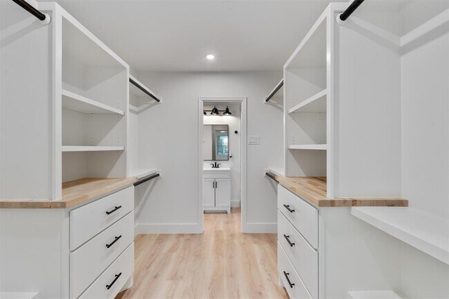 Building Photo - 406 Hammack Dr