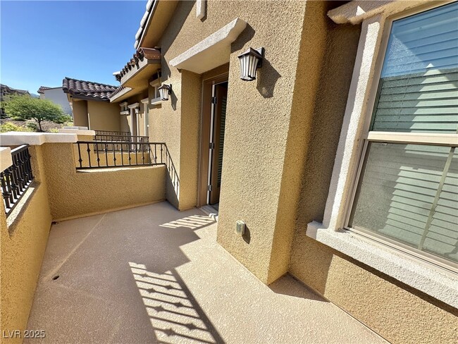 Building Photo - 49 Alamere Falls Dr