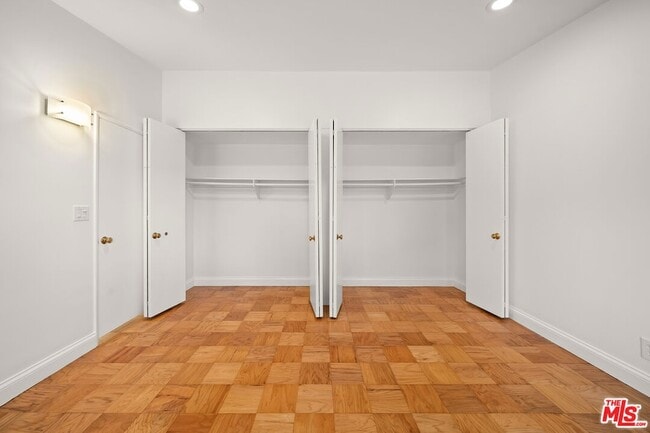 Building Photo - 27041 Whitestone Rd