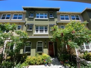 Building Photo - SUNNYVALE - executive townhome with amazin...