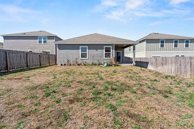 Building Photo - 14705 Shooter McGavin Dr