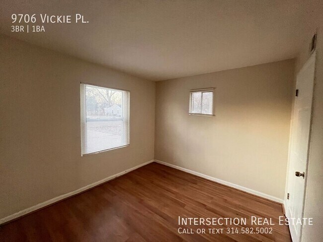 Building Photo - 9706 Vickie Pl