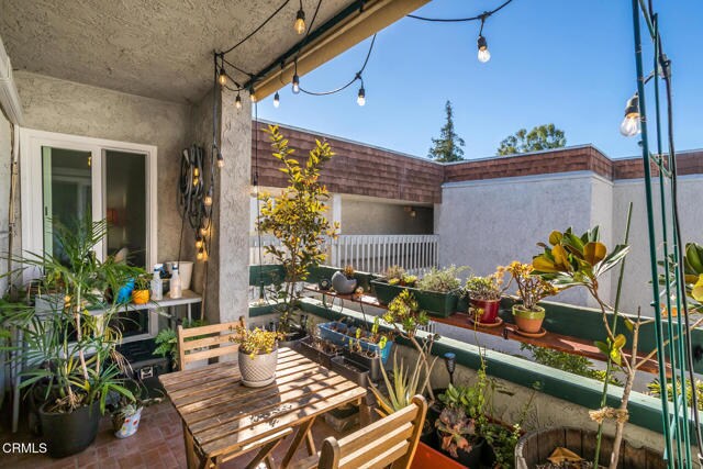 Building Photo - 355 S Los Robles Ave