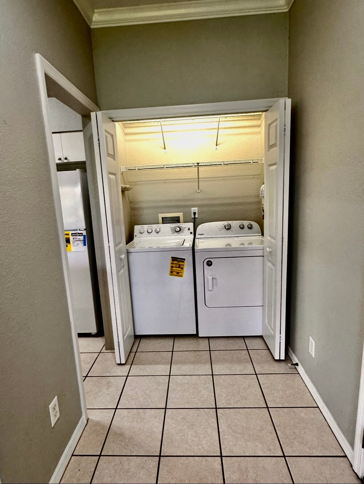 Indoor Laundry - 507 Eagle Pond Dr