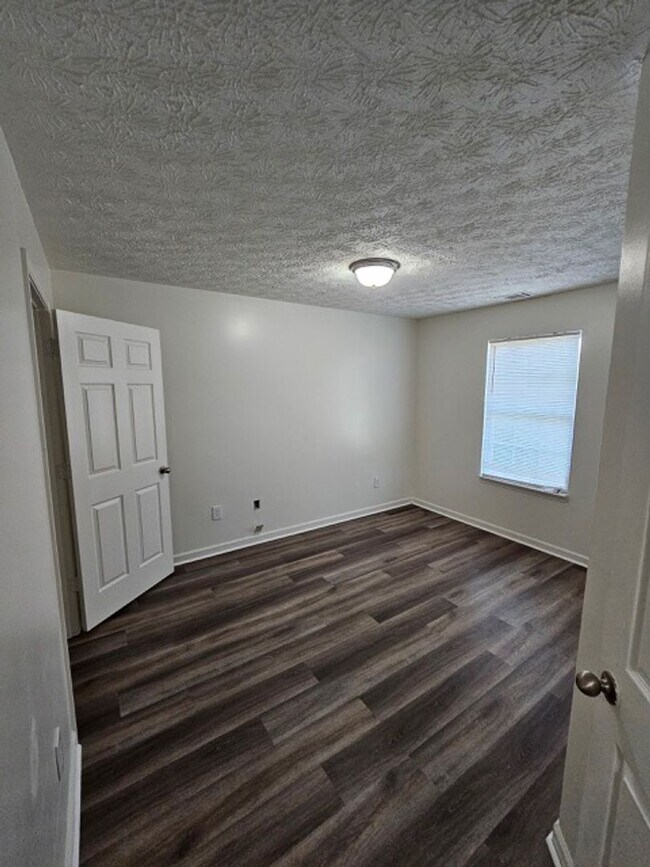 Building Photo - 3096 Mobley Bridge Rd