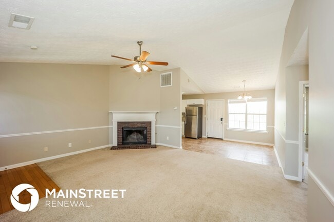 Building Photo - 10608 Pecan Ln