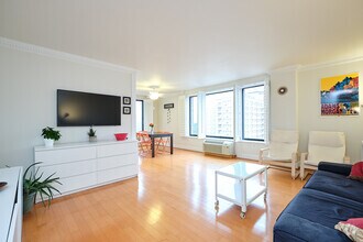 Building Photo - 2501 Calvert St NW