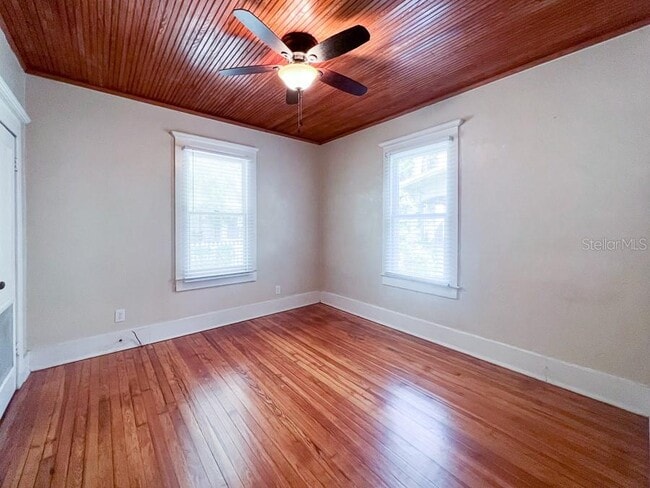 Building Photo - 115 NW 7th Terrace