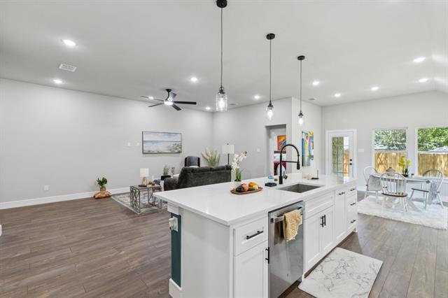 Building Photo - 512 Frazier St