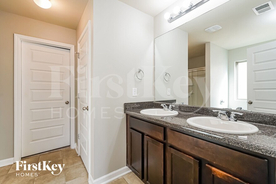 Building Photo - 1513 Culpepper Ln