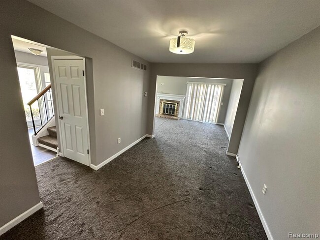 Building Photo - 20828 W Glen Haven Cir