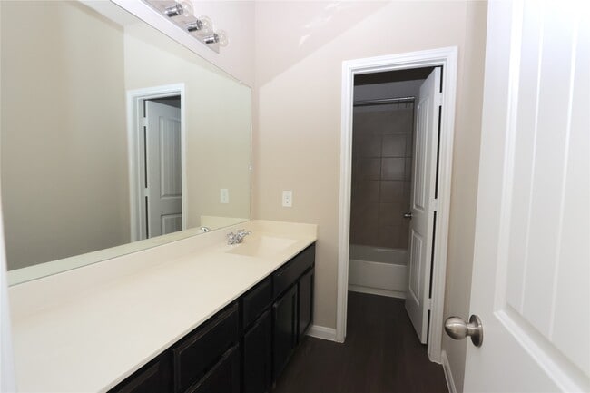 Building Photo - 24527 Lorenzo Glaze Trail