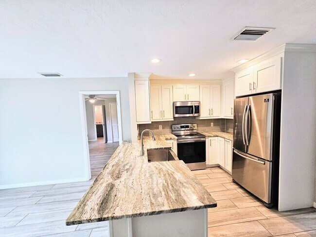 Building Photo - Charming 3BR Retreat with Private Patio & Spacious Yard