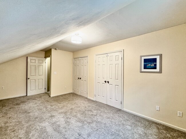 Building Photo - Ready NOW! A Spacious Home in Beautiful Pi...