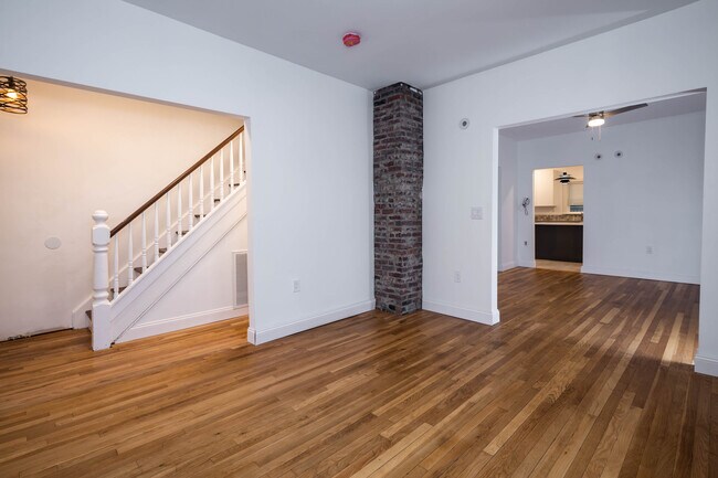 Building Photo - 11 Deforrest Ave