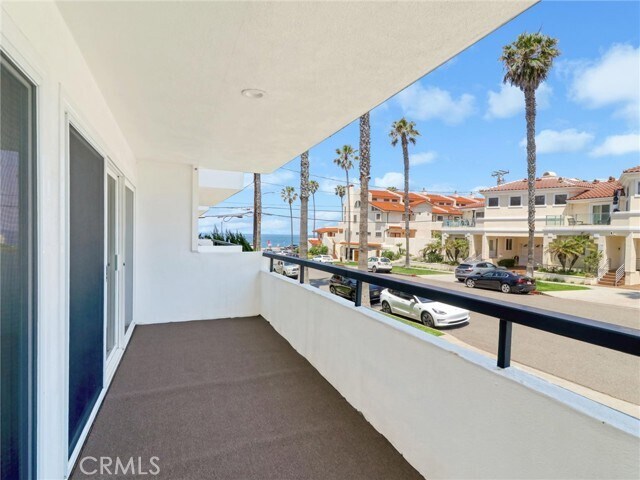 Building Photo - 1201 S Catalina Ave