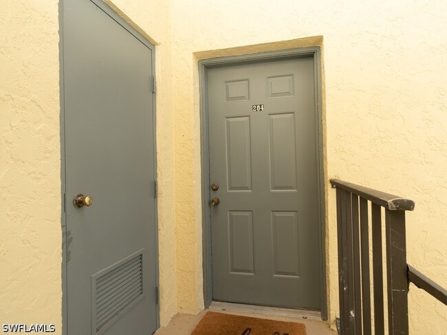 Building Photo - 1480 Green Valley Cir