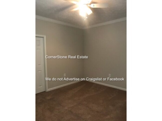 Building Photo - 4040 Bardstown Ct