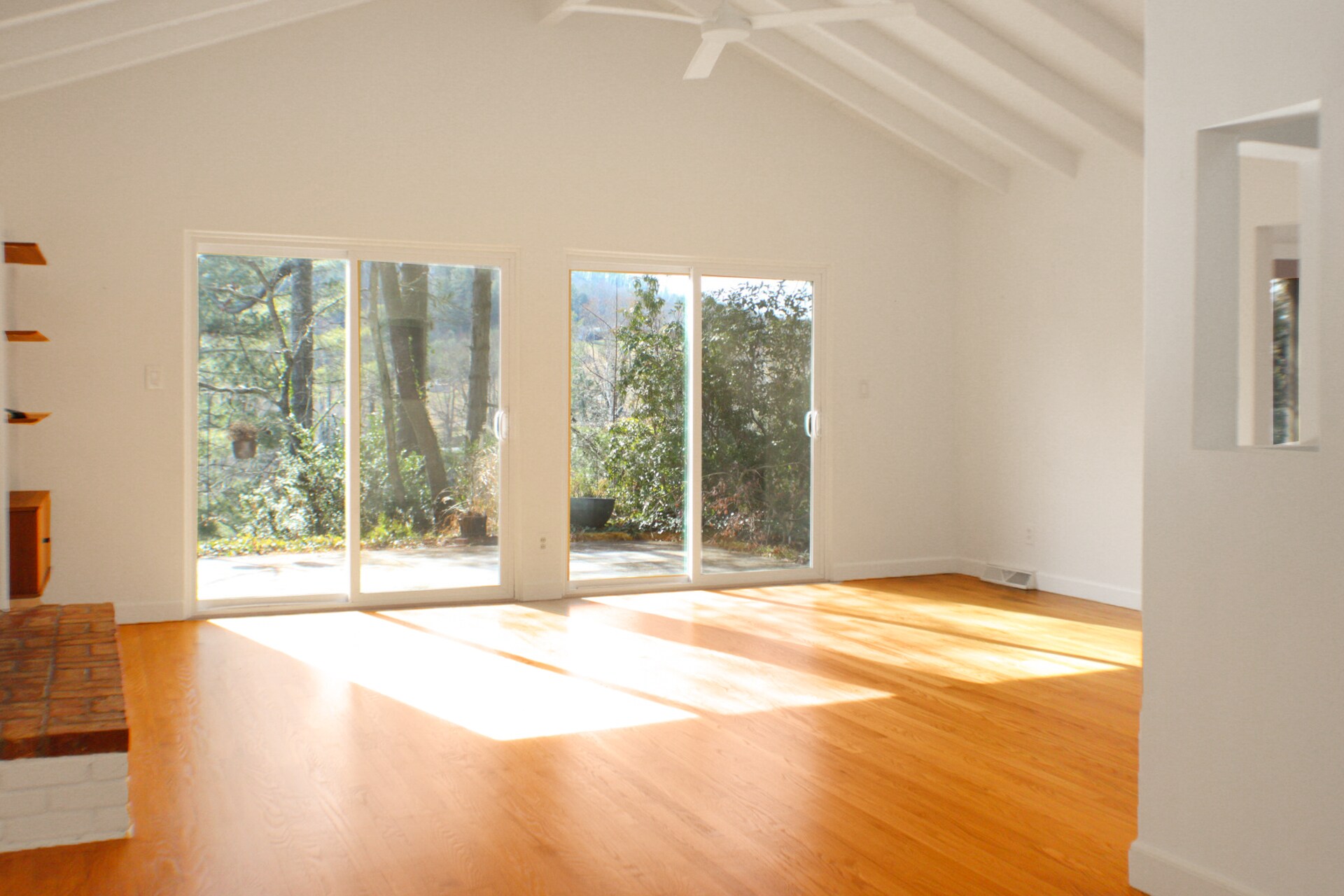 Building Photo - 21 Woodbury Rd