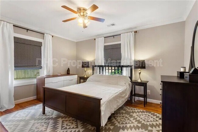 Building Photo - 2968 Catalina Dr