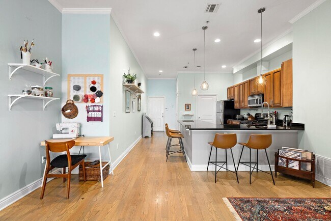 Primary Photo - 544 28th St