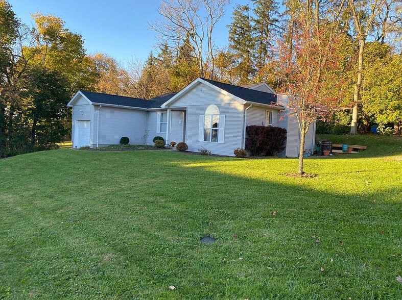 733 Riley Street - 733 Riley Ave