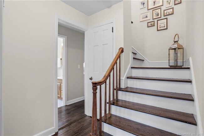 Building Photo - 80 Ridgewood Ave