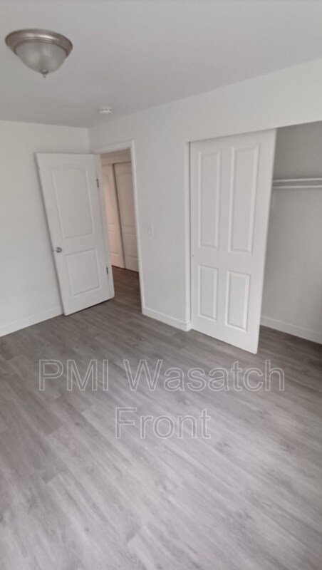 Building Photo - 209 W 4850 S